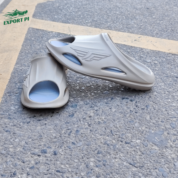 Redtape Sliders Cream Colour